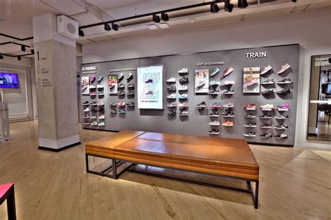 dusseldorf nike openingstijden|AFEW Store .